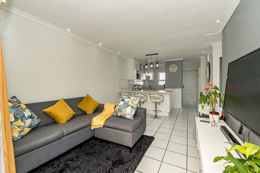 2 Bedroom Property for Sale in Thornton Western Cape